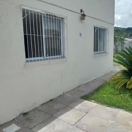 Casa Agradavel Em Camboriu Com Estacionamento No Patio Villa Dış mekan fotoğraf