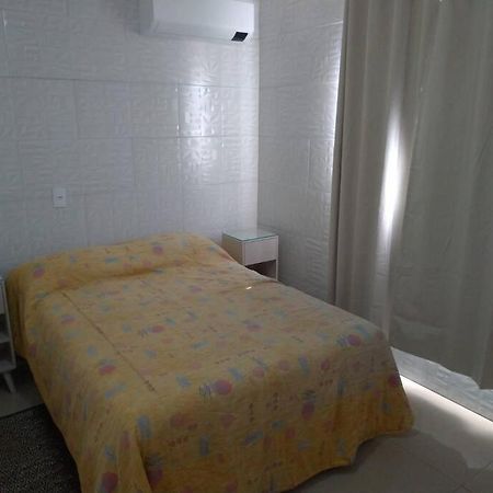 Casa Agradavel Em Camboriu Com Estacionamento No Patio Villa Dış mekan fotoğraf