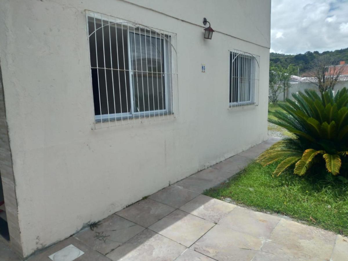 Casa Agradavel Em Camboriu Com Estacionamento No Patio Villa Dış mekan fotoğraf